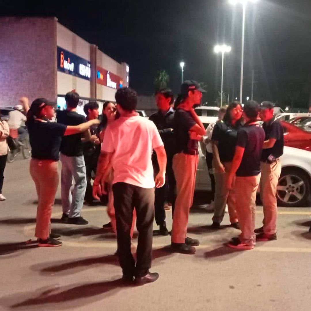 Protección Civil y Bomberos informó que 27 personas se encontraban dentro de las instalaciones